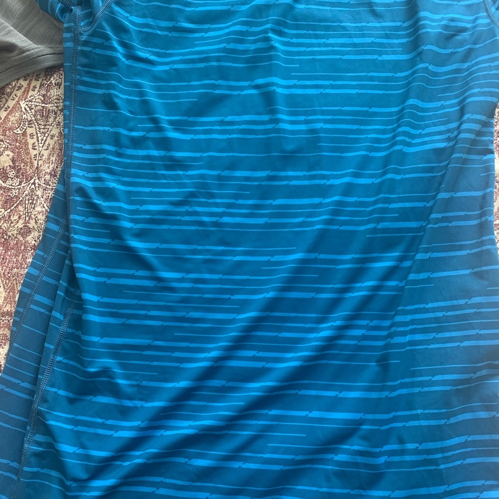 Nike Dri Fit shirt - Picture 2 of 2
